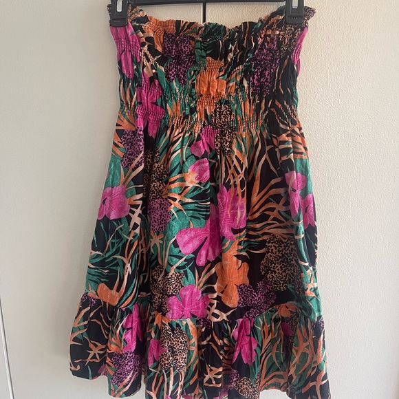 Moda International’s Floral Charm in Strapless Dress - Picture 3 of 7